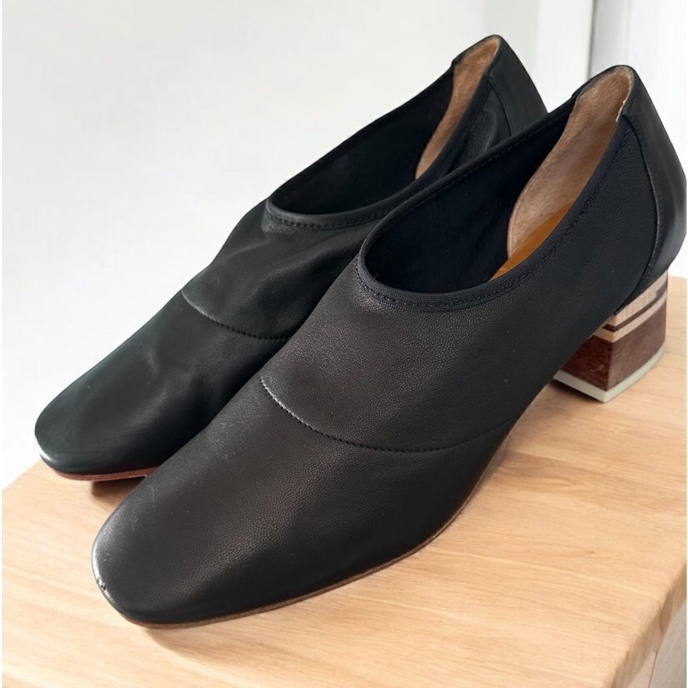 Coclico Euclid Pump Shoes Black Leather Made in Spain Size 37 (Woman’s US 6.5-7)